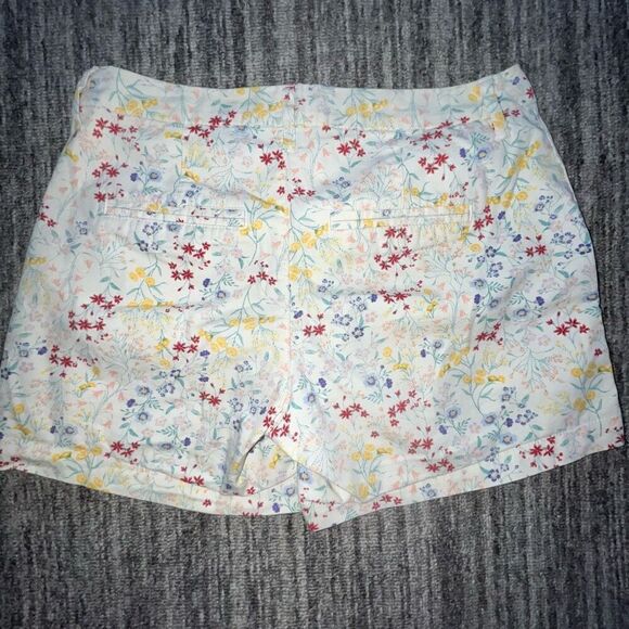 Old Navy Women’s Size 0 Everyday Chino Shorts White Multicolor Floral Cotton - Picture 5 of 8